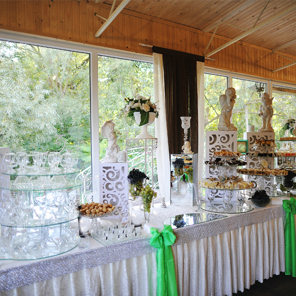 Bulk Event Supplies & Wedding Decoration in NZ